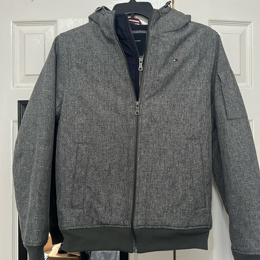 NWOT Tommy Hilfiger soft shell active filled bomber jacket